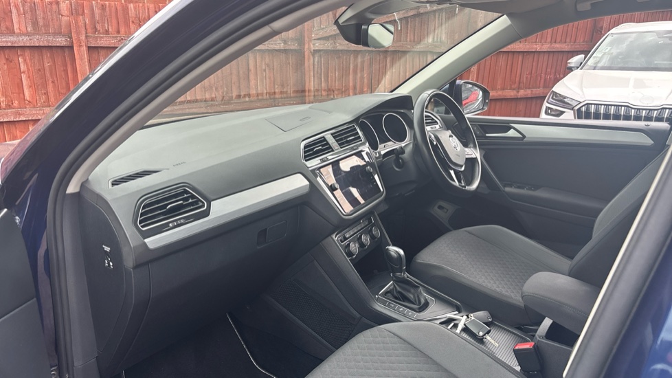 Volkswagen Tiguan 1.5 TSi EVO 150 Match 5dr DSG Petrol Estate - Image 2