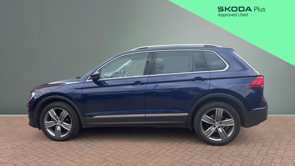 Volkswagen Tiguan 1.5 TSi EVO 150 Match 5dr DSG Petrol Estate - Image 4