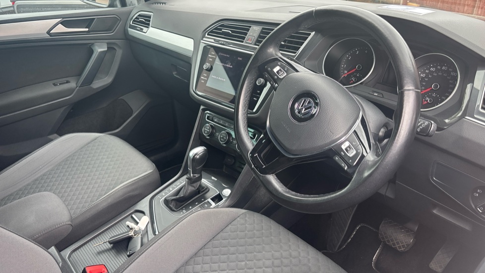 Volkswagen Tiguan 1.5 TSi EVO 150 Match 5dr DSG Petrol Estate - Image 6