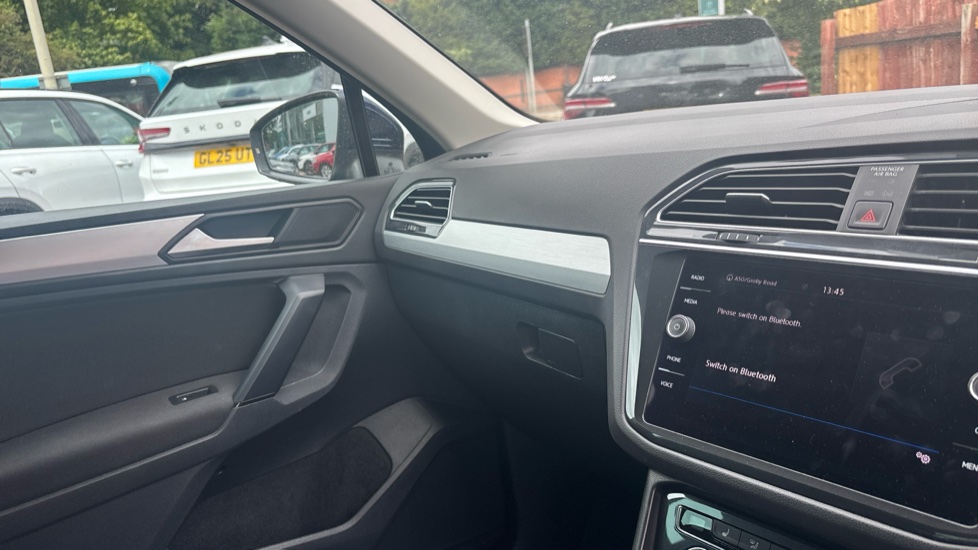 Volkswagen Tiguan 1.5 TSi EVO 150 Match 5dr DSG Petrol Estate - Image 26