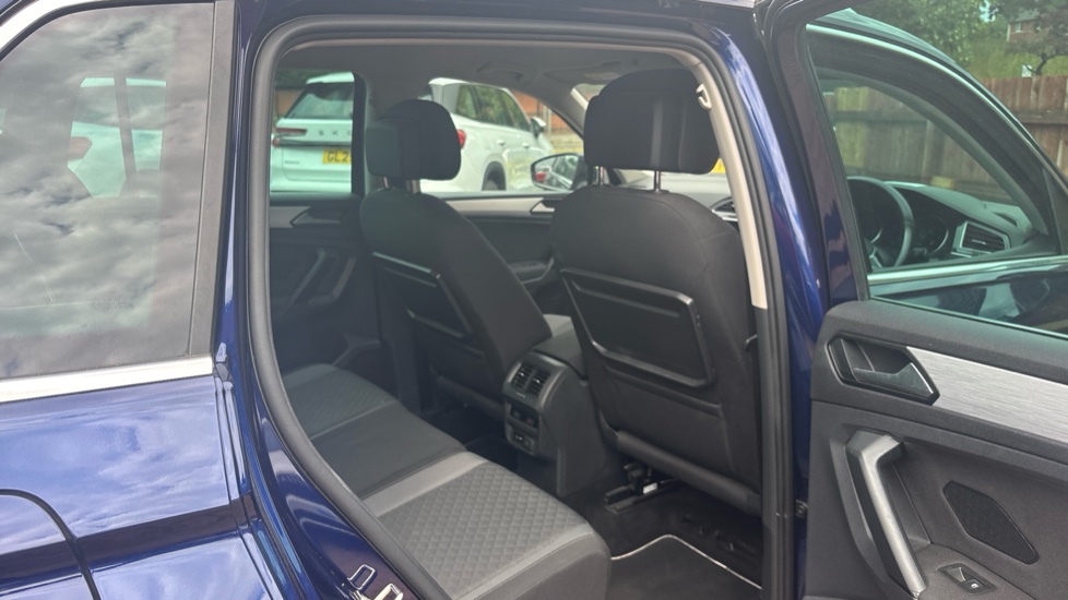 Volkswagen Tiguan 1.5 TSi EVO 150 Match 5dr DSG Petrol Estate - Image 35