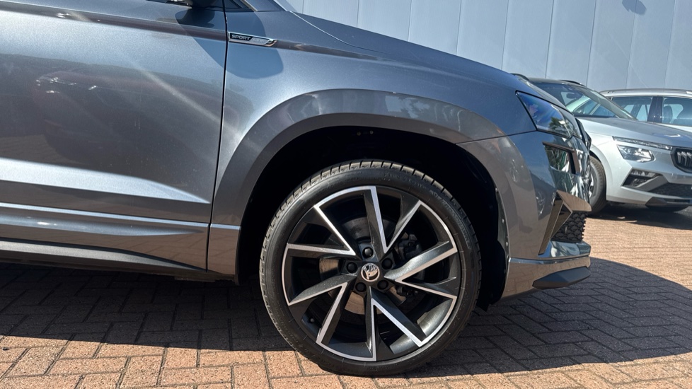 Skoda Karoq 1.5 TSI Sportline 5dr DSG Petrol Estate - Image 5