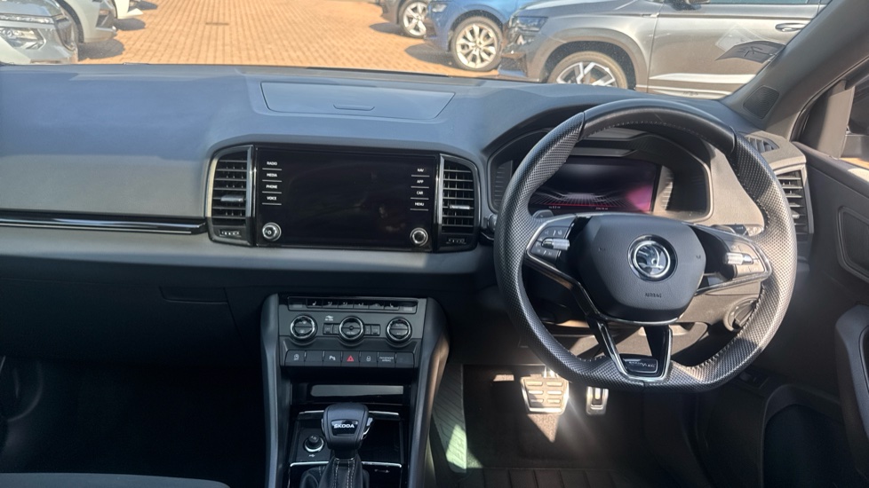 Skoda Karoq 1.5 TSI Sportline 5dr DSG Petrol Estate - Image 9