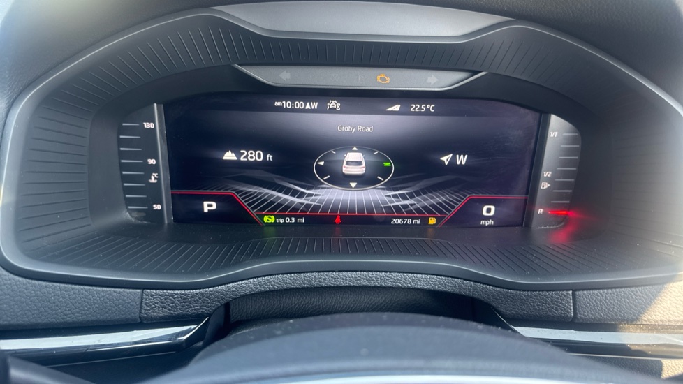 Skoda Karoq 1.5 TSI Sportline 5dr DSG Petrol Estate - Image 38