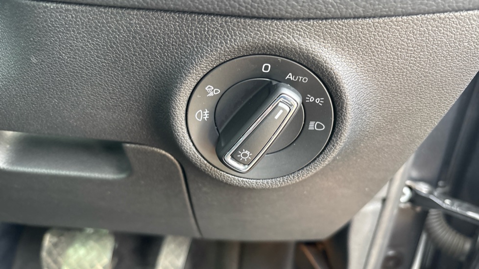 Skoda Kodiaq 1.5 TSI SE L Executive 5dr DSG [7 Seat] Petrol Estate - Image 27