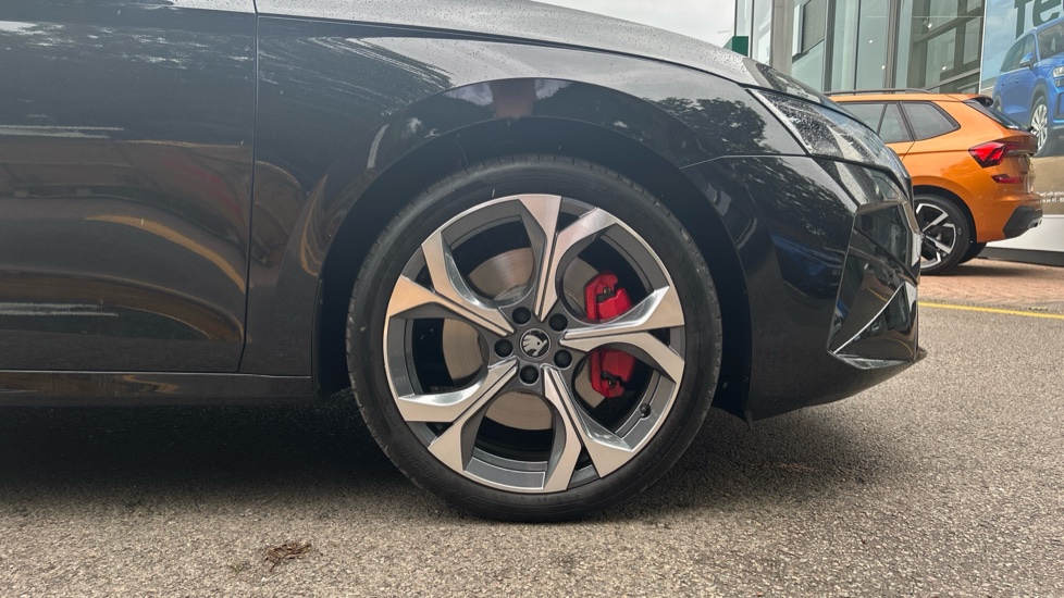 Skoda Octavia 2.0 TSI vRS 5dr DSG Petrol Hatchback - Image 5