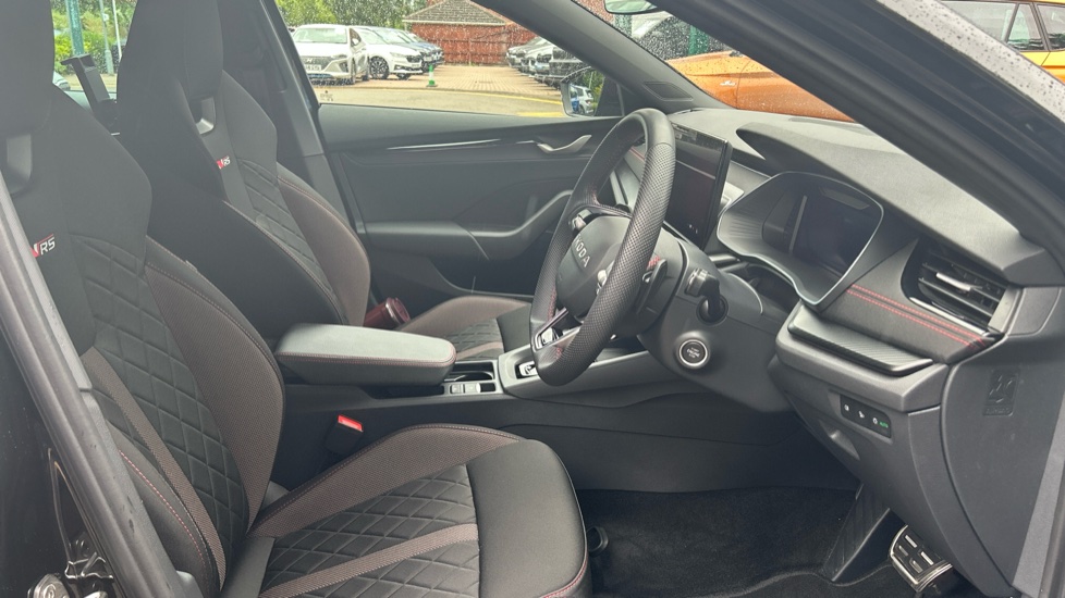 Skoda Octavia 2.0 TSI vRS 5dr DSG Petrol Hatchback - Image 15