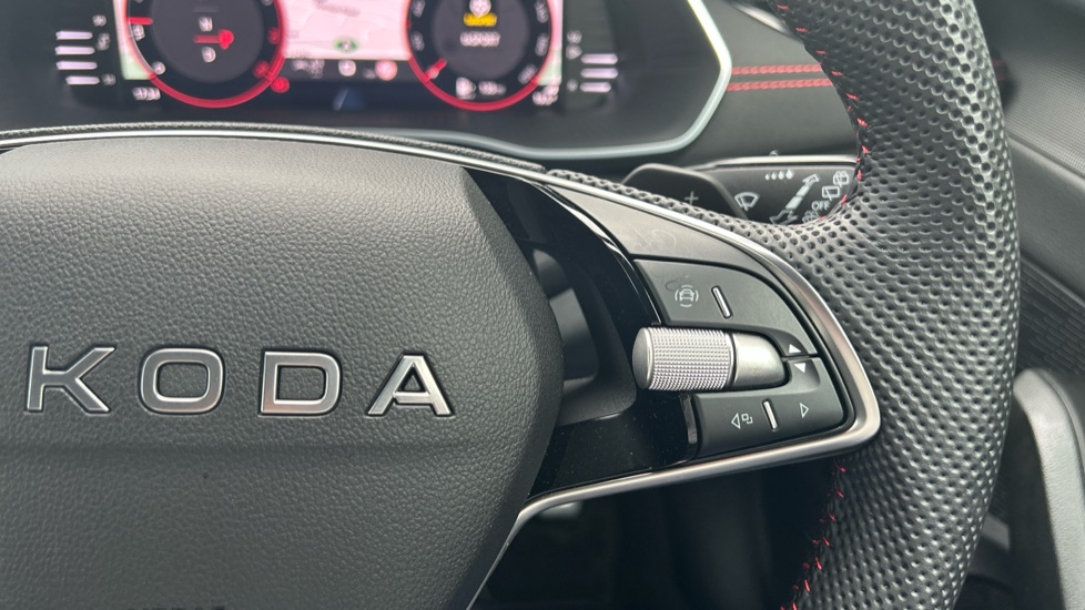 Skoda Octavia 2.0 TSI vRS 5dr DSG Petrol Hatchback - Image 18