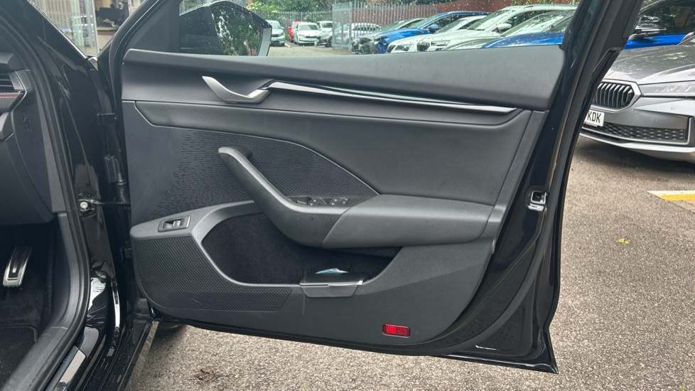 Skoda Octavia 2.0 TSI vRS 5dr DSG Petrol Hatchback - Image 19