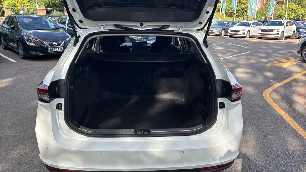 Skoda Superb 2.0 TDI SE Technology 5dr DSG Diesel Estate - Image 20