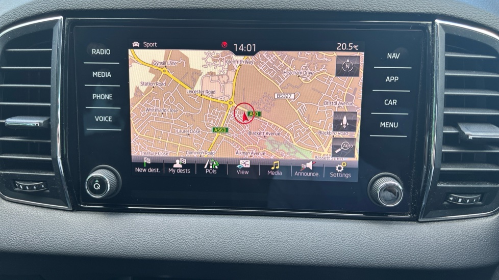 Skoda Karoq 1.5 TSI SE L 5dr Petrol Estate - Image 32