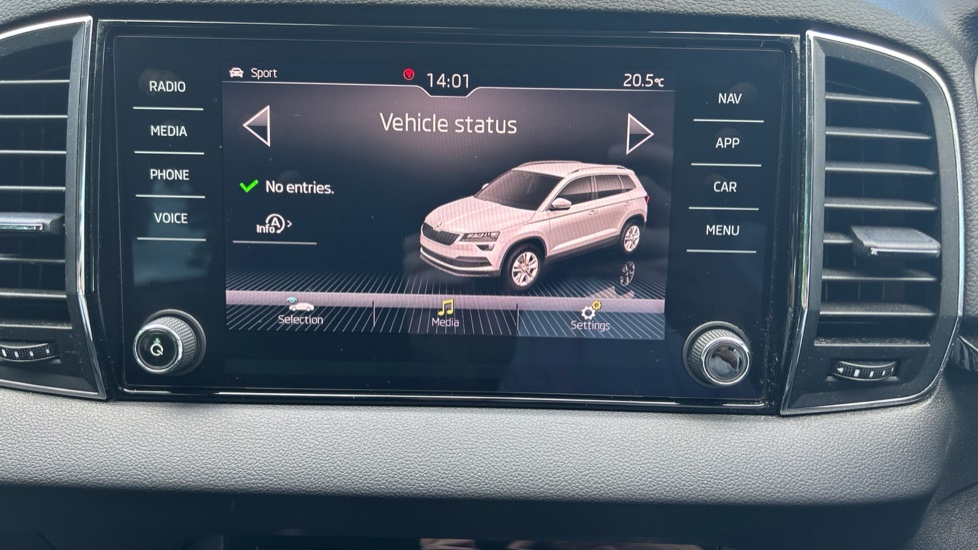 Skoda Karoq 1.5 TSI SE L 5dr Petrol Estate - Image 34