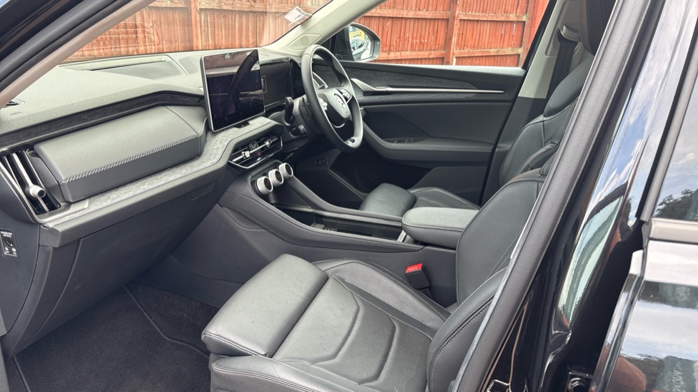 Skoda Kodiaq 2.0 TDI SE L 5dr DSG [7 Seat] Diesel Estate - Image 2