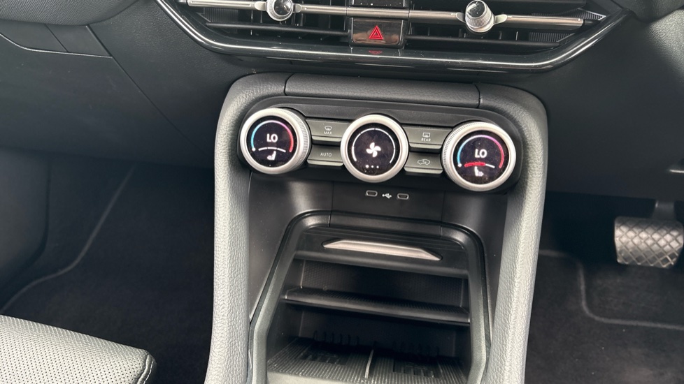 Skoda Kodiaq 2.0 TDI SE L 5dr DSG [7 Seat] Diesel Estate - Image 13