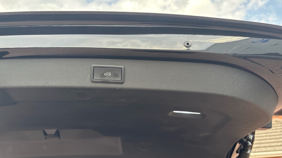 Skoda Kodiaq 2.0 TDI SE L 5dr DSG [7 Seat] Diesel Estate - Image 21