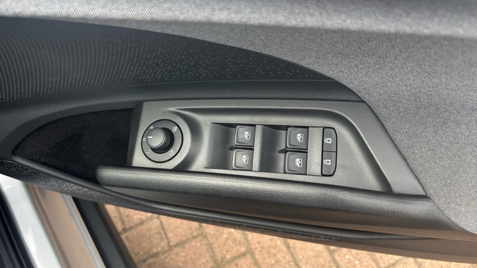 Skoda Enyaq 210kW 85 Edition 82kWh 5dr Auto Electric Estate - Image 19