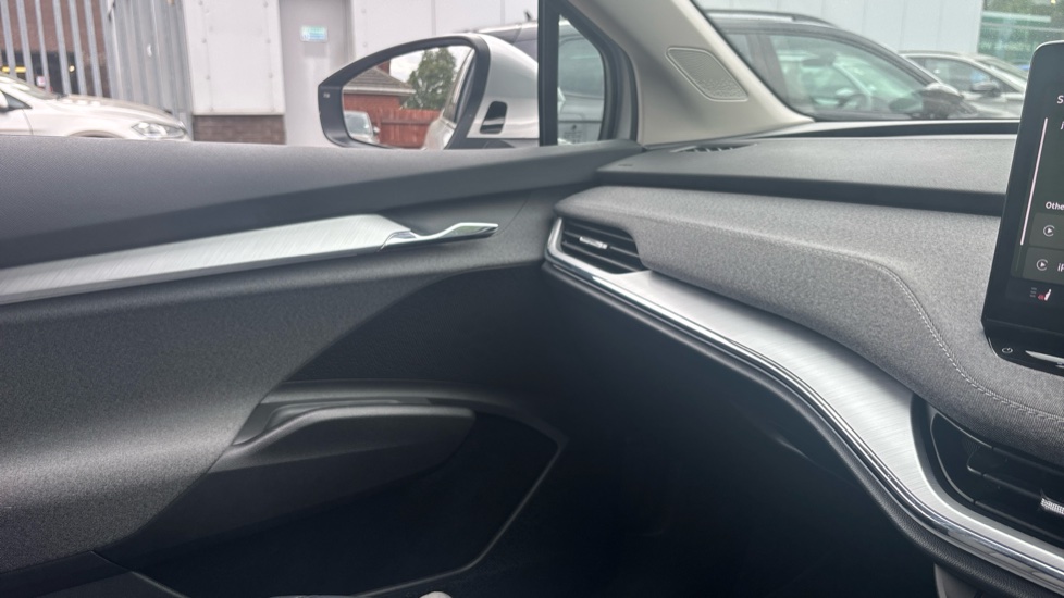 Skoda Enyaq 210kW 85 Edition 82kWh 5dr Auto Electric Estate - Image 25