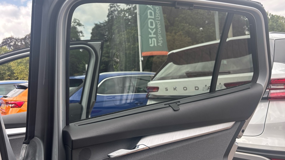 Skoda Enyaq 210kW 85 Edition 82kWh 5dr Auto Electric Estate - Image 29