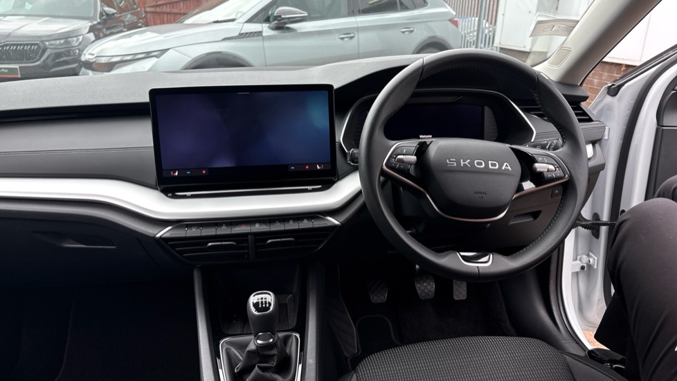 Skoda Octavia 1.5 TSI SE Technology 5dr Petrol Estate - Image 9