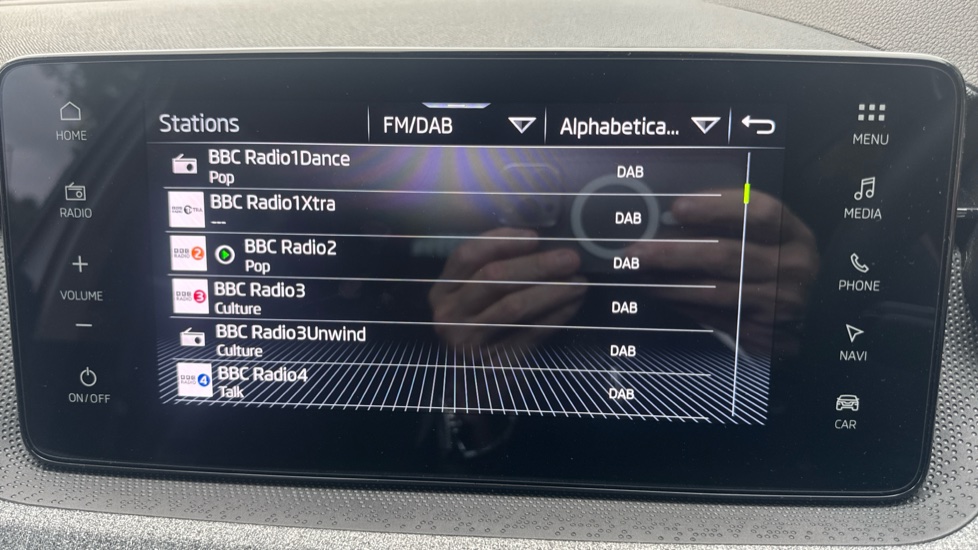 Skoda Scala 1.0 TSI 116 SE Edition 5dr DSG Petrol Hatchback - Image 22