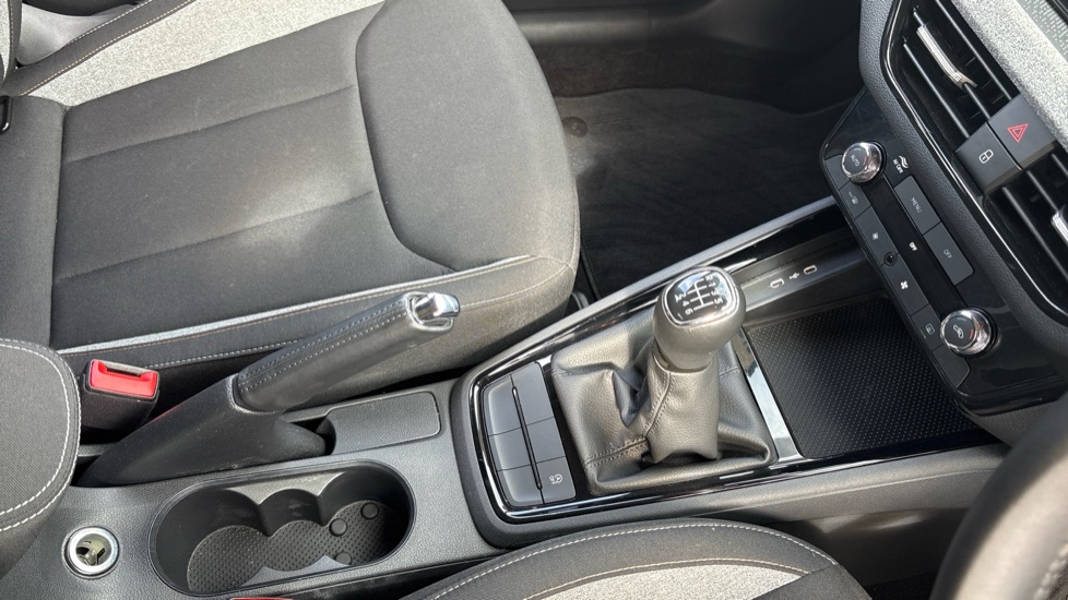 Skoda Scala 1.0 TSI 116 SE Edition 5dr Petrol Hatchback - Image 14