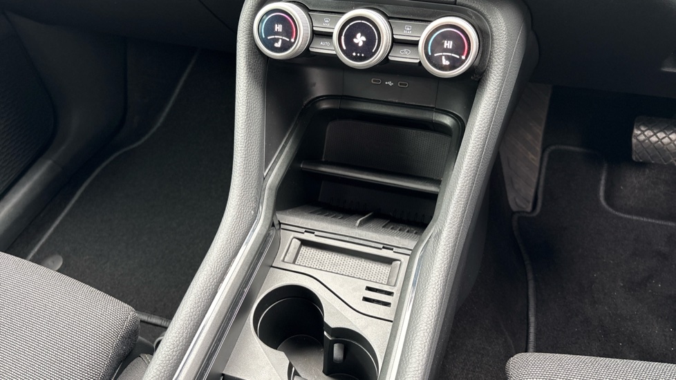 Skoda Kodiaq 2.0 TDI SE 5dr DSG [7 Seat] Diesel Estate - Image 14