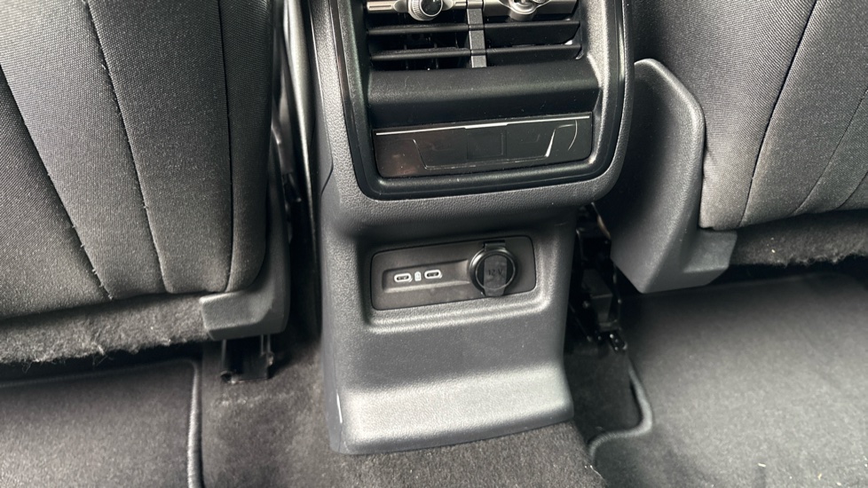 Skoda Kodiaq 2.0 TDI SE 5dr DSG [7 Seat] Diesel Estate - Image 32