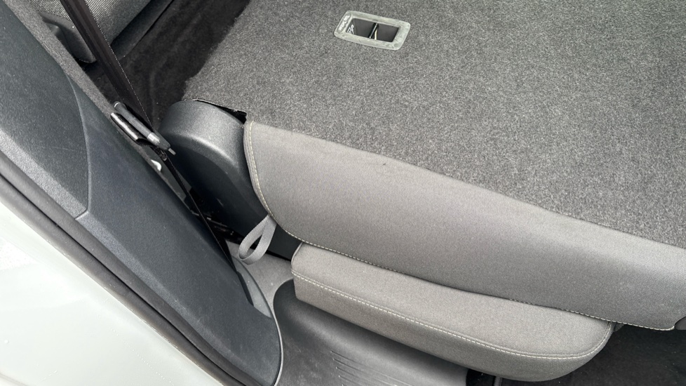 Skoda Kodiaq 2.0 TDI SE 5dr DSG [7 Seat] Diesel Estate - Image 41