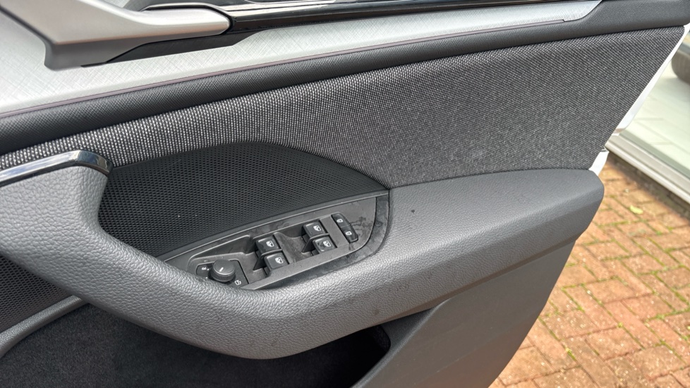 Skoda Kodiaq 2.0 TDI SE 5dr DSG [7 Seat] Diesel Estate - Image 19
