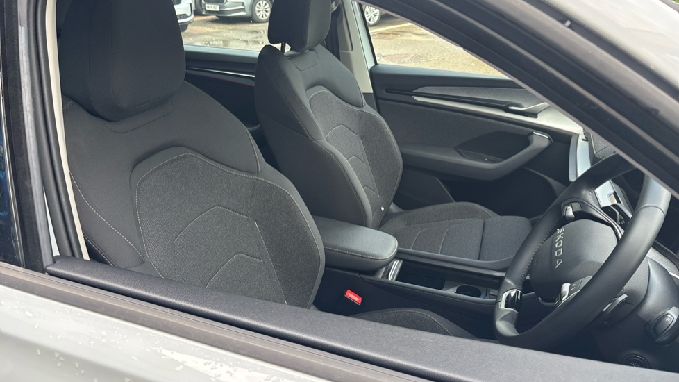 Skoda Kodiaq 2.0 TDI SE 5dr DSG [7 Seat] Diesel Estate - Image 35
