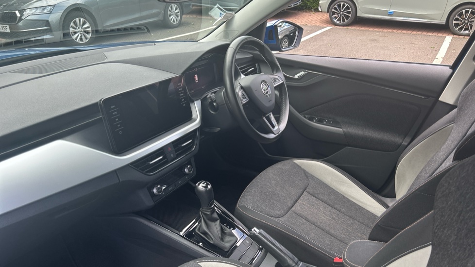 Skoda Kamiq 1.5 TSI SE L 5dr DSG Petrol Hatchback - Image 2