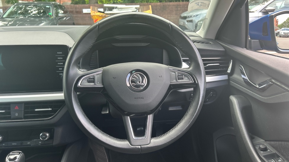 Skoda Kamiq 1.5 TSI SE L 5dr DSG Petrol Hatchback - Image 10