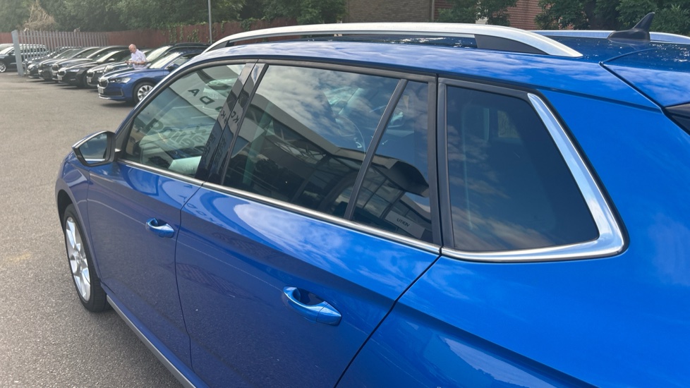 Skoda Kamiq 1.5 TSI SE L 5dr DSG Petrol Hatchback - Image 39
