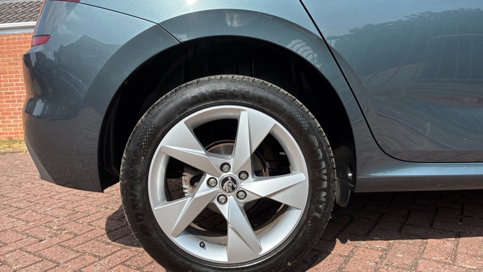 Skoda Kamiq 1.6 TDI SE 5dr Diesel Hatchback - Image 5