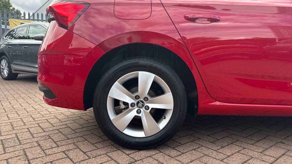 Skoda Scala 1.0 TSI 116 SE Edition 5dr DSG Petrol Hatchback - Image 5