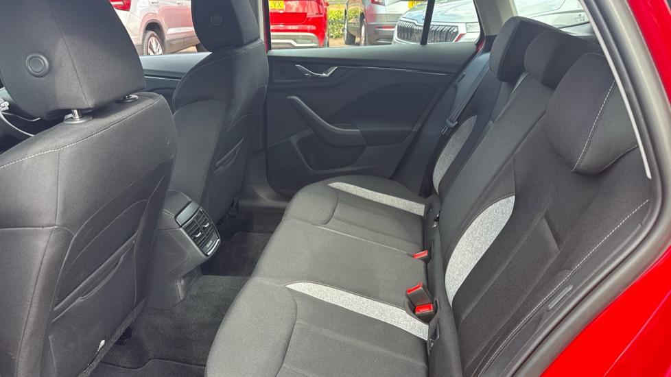 Skoda Scala 1.0 TSI 116 SE Edition 5dr DSG Petrol Hatchback - Image 16