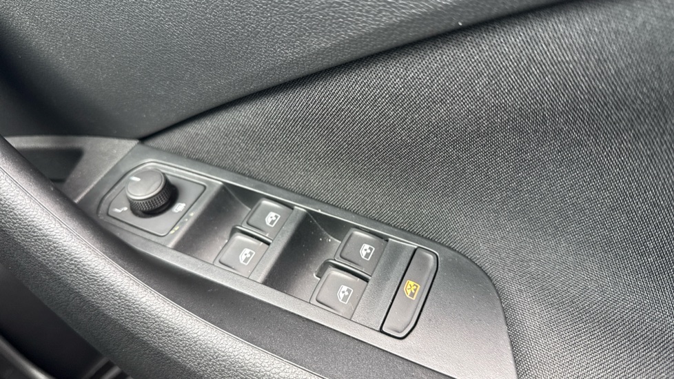 Skoda Scala 1.0 TSI 116 SE Edition 5dr DSG Petrol Hatchback - Image 19