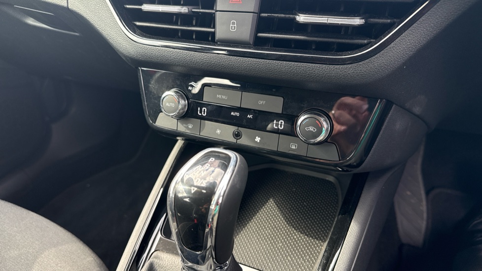 Skoda Scala 1.0 TSI 116 SE Edition 5dr DSG Petrol Hatchback - Image 23
