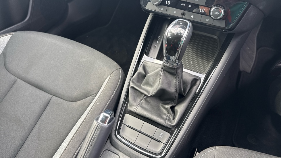 Skoda Scala 1.0 TSI 116 SE Edition 5dr DSG Petrol Hatchback - Image 25