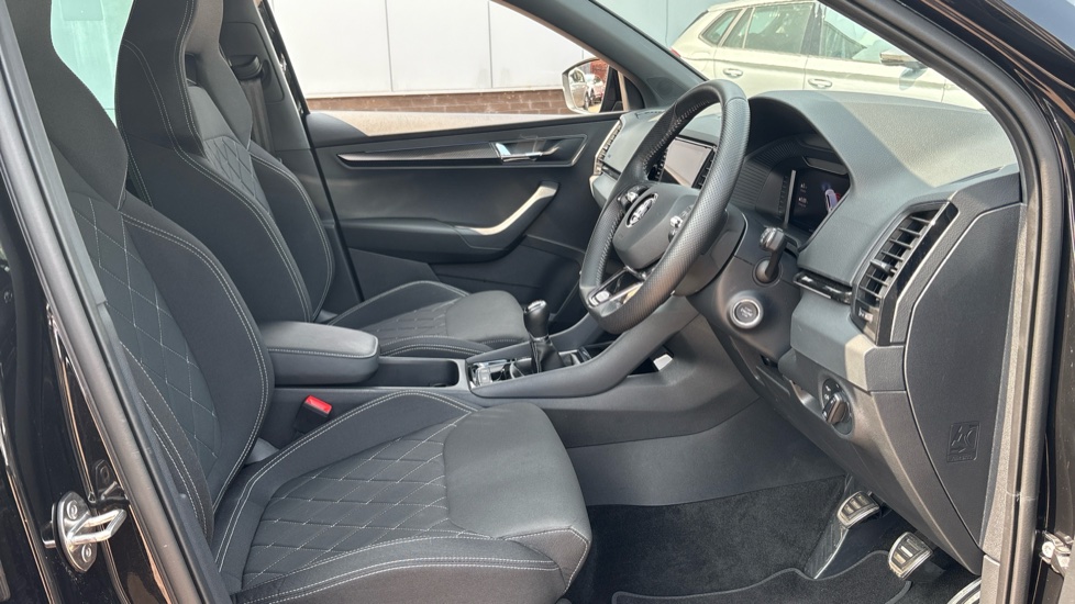Skoda Karoq 1.5 TSI Sportline 5dr Petrol Estate - Image 15