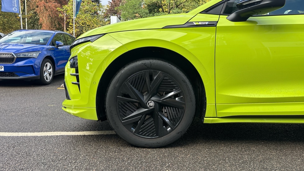 Skoda Enyaq 250kW vRS 84kWh 4x4 5dr Auto Electric - Image 5