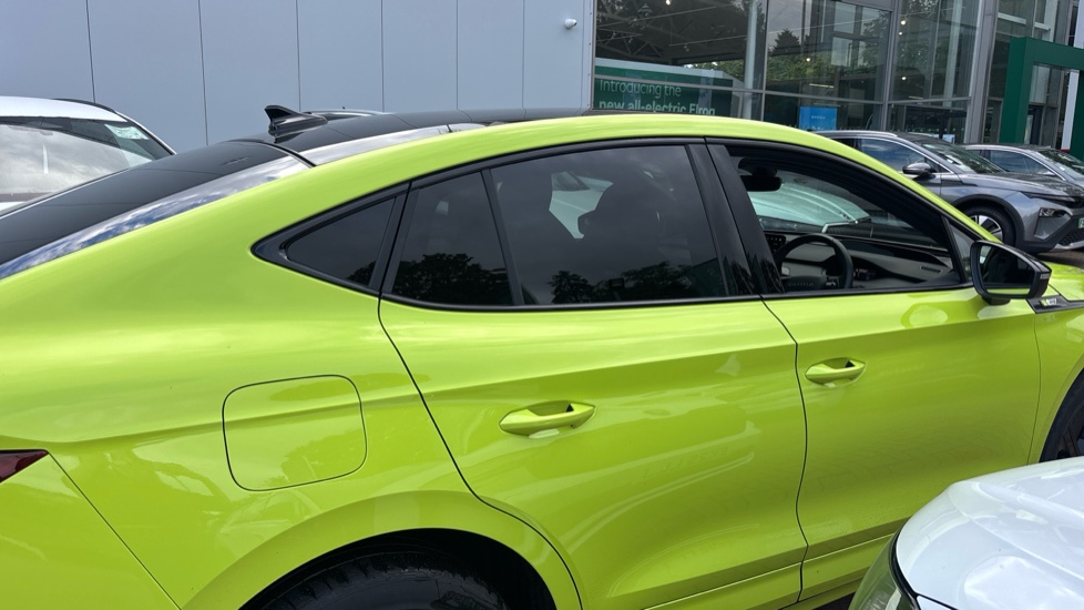 Skoda Enyaq 250kW vRS 84kWh 4x4 5dr Auto Electric - Image 37