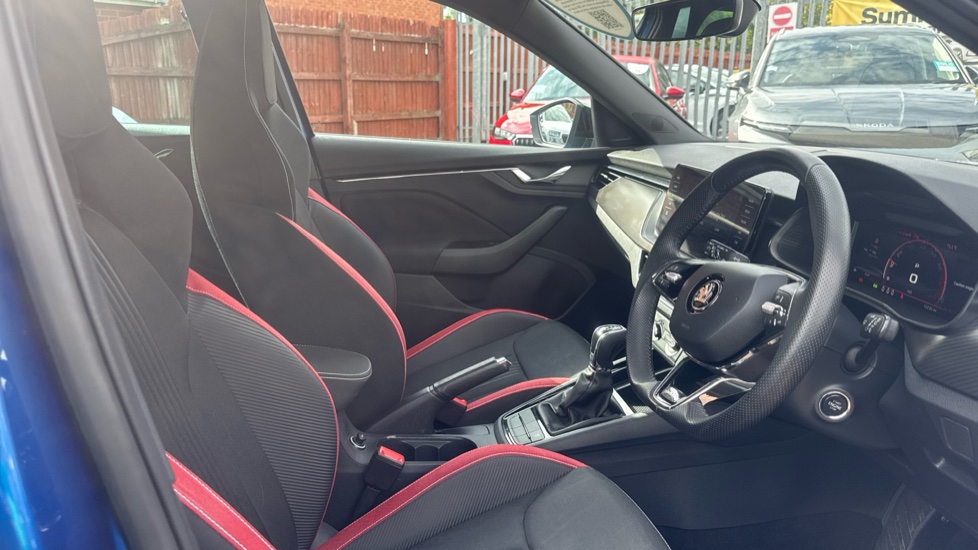 Skoda Kamiq 1.5 TSI Monte Carlo 5dr DSG Petrol Hatchback - Image 15