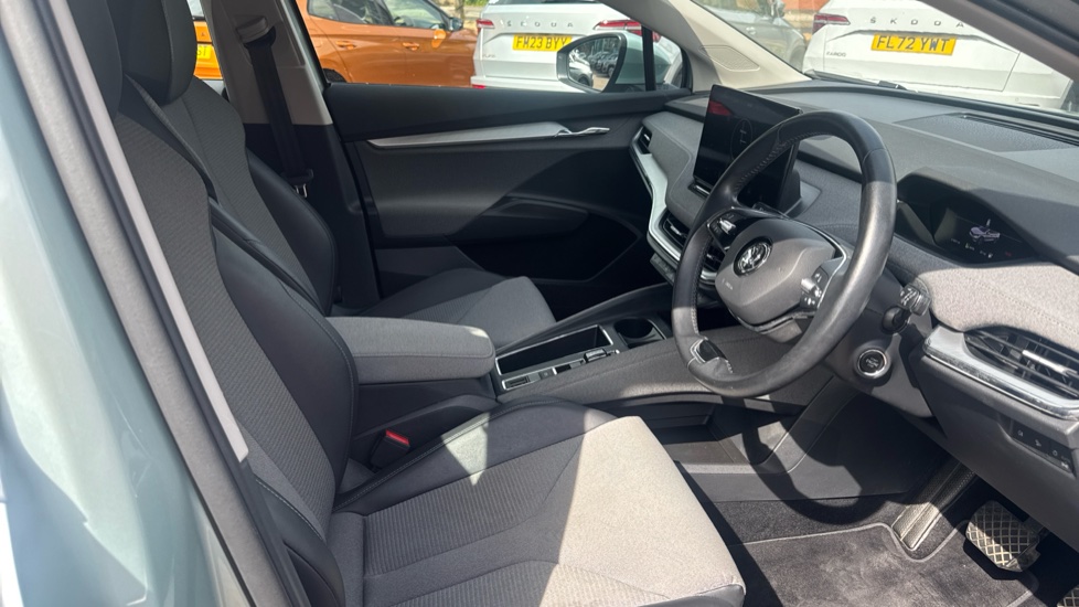 Skoda Enyaq 132kW 60 ecoSuite 62kWh 5dr Auto [120kW] Electric Estate - Image 15