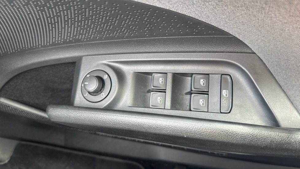 Skoda Enyaq 132kW 60 ecoSuite 62kWh 5dr Auto [120kW] Electric Estate - Image 21