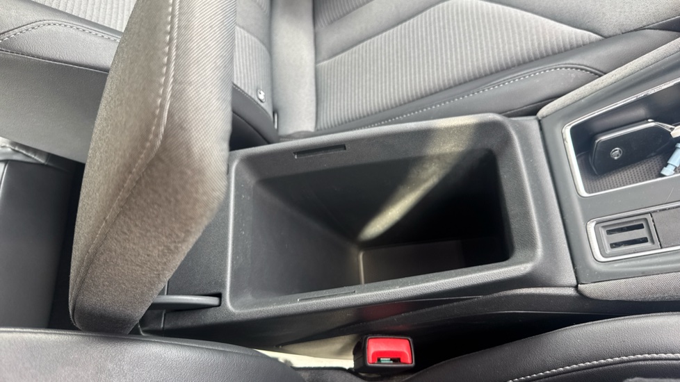 Skoda Enyaq 132kW 60 ecoSuite 62kWh 5dr Auto [120kW] Electric Estate - Image 36