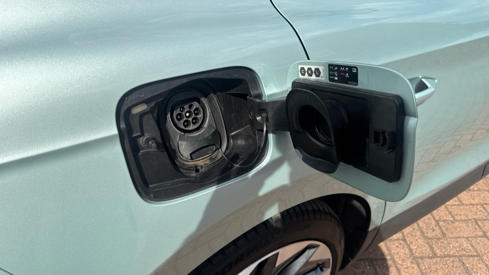 Skoda Enyaq 132kW 60 ecoSuite 62kWh 5dr Auto [120kW] Electric Estate - Image 39