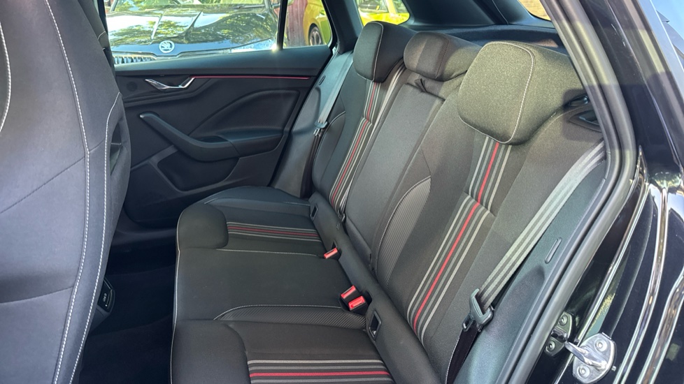 Skoda Kamiq 1.0 TSI Monte Carlo Edition 5dr DSG Petrol Hatchback - Image 16