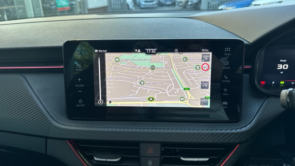 Skoda Kamiq 1.0 TSI Monte Carlo Edition 5dr DSG Petrol Hatchback - Image 32