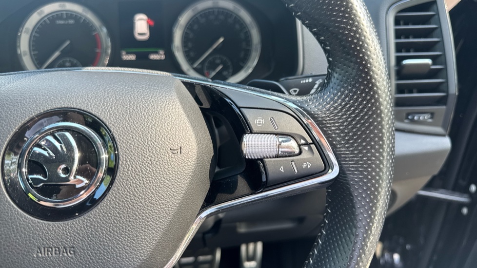 Skoda Karoq 1.5 TSI Sport Line 5dr DSG Petrol Estate - Image 18